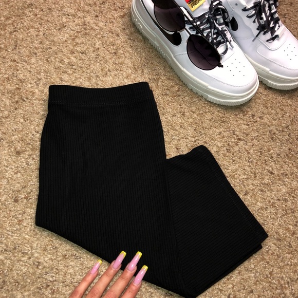 ribbed biker shorts - Picture 2 of 3